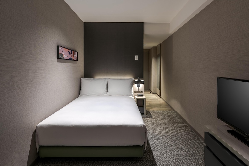 ROOM, DOUBLE BED, CITY VIEW