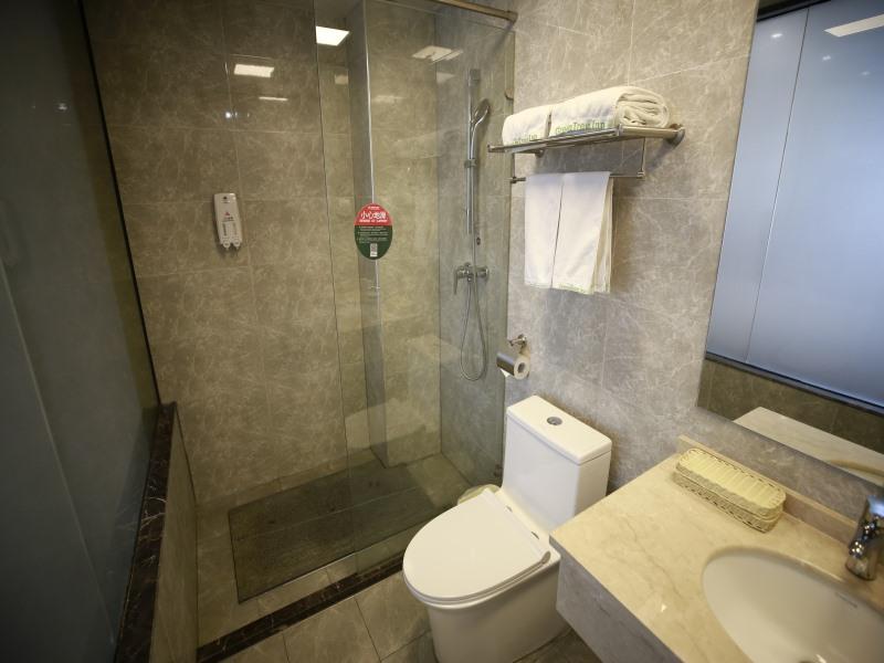 GreenTree Inn Suzhou Kunshan Beimen Road Mold City Express Hotel 46/51