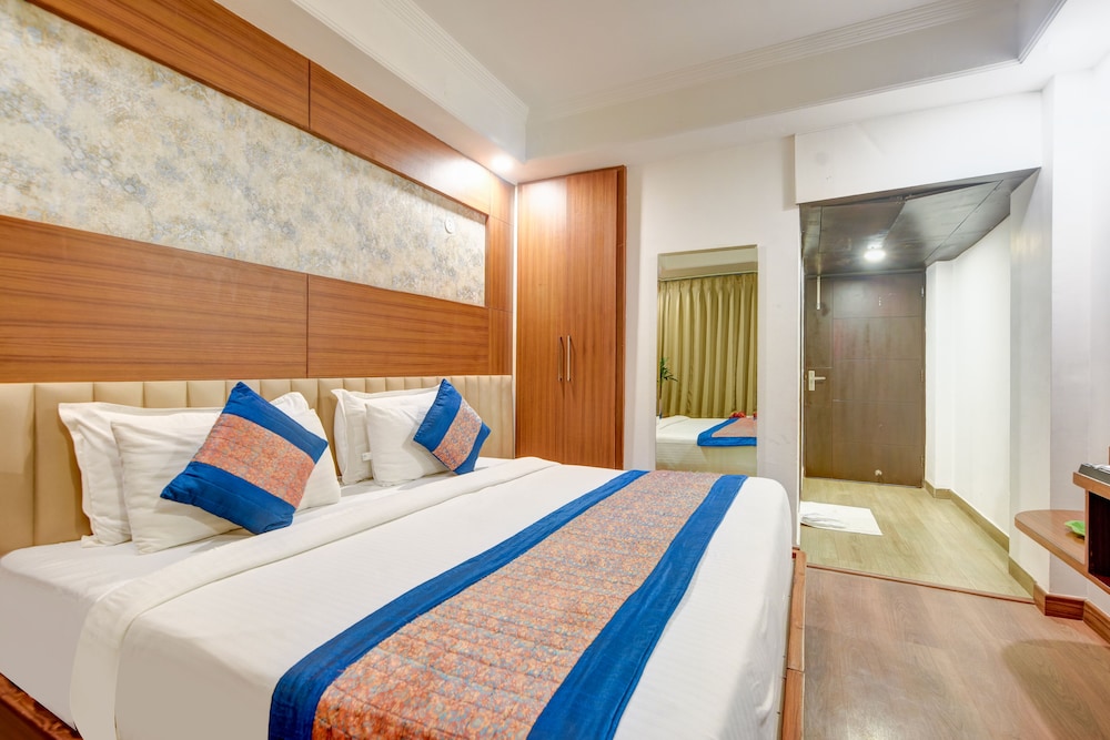 Airport Hotel Grand Delhi 15/52