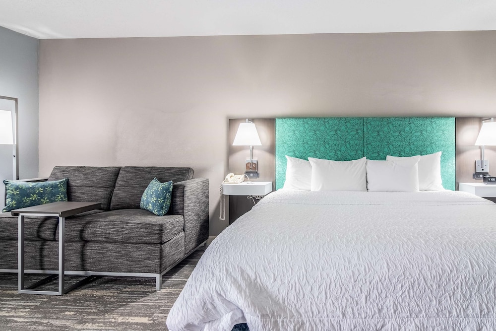 Hampton Inn Youngstown - North 52/80