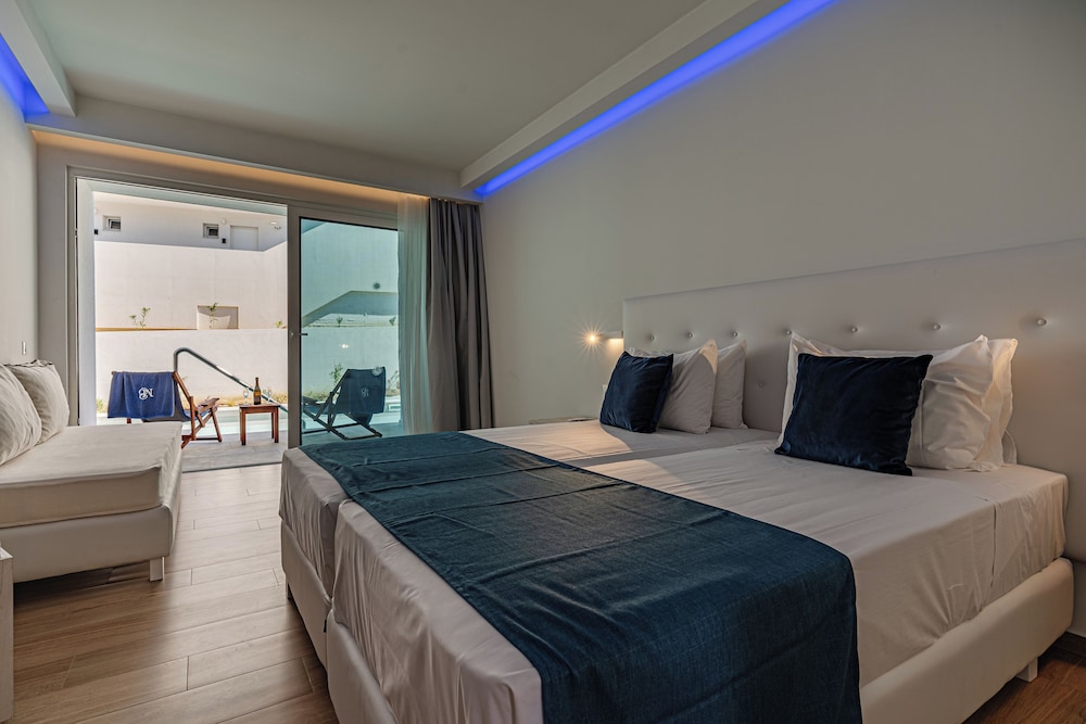 Magique Bleu Suites 16/50