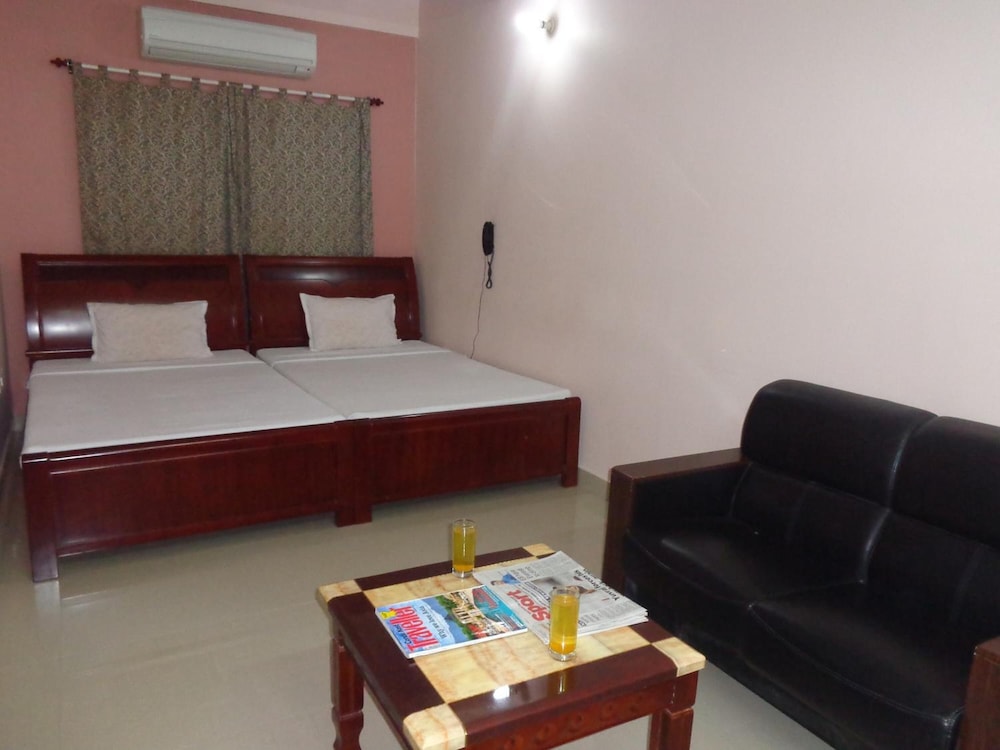 Avisha Hotel 9/50