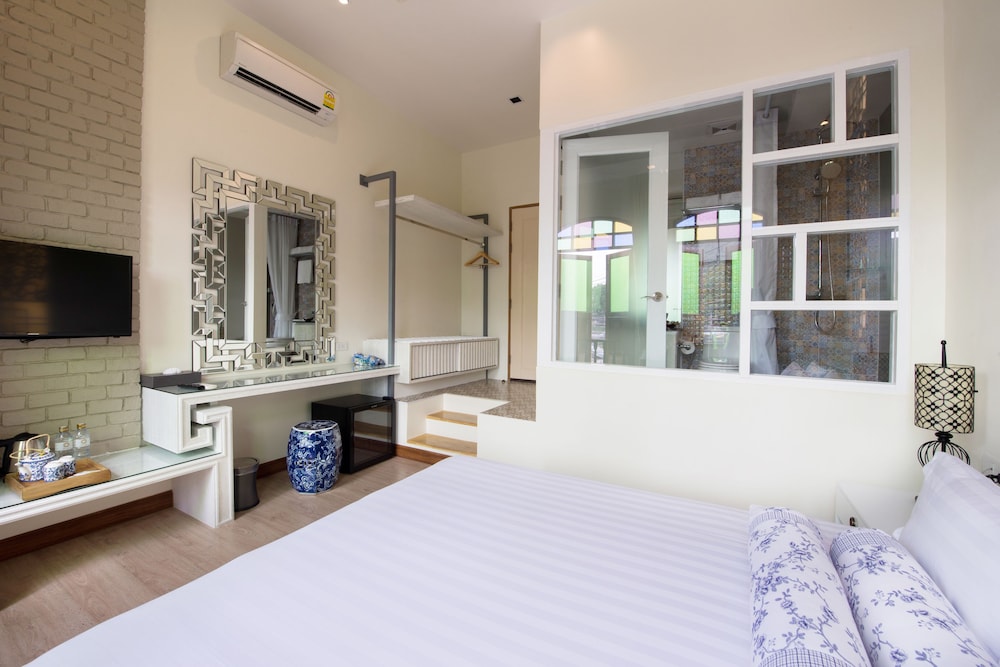 O Nya Phuket Hotel 29/70