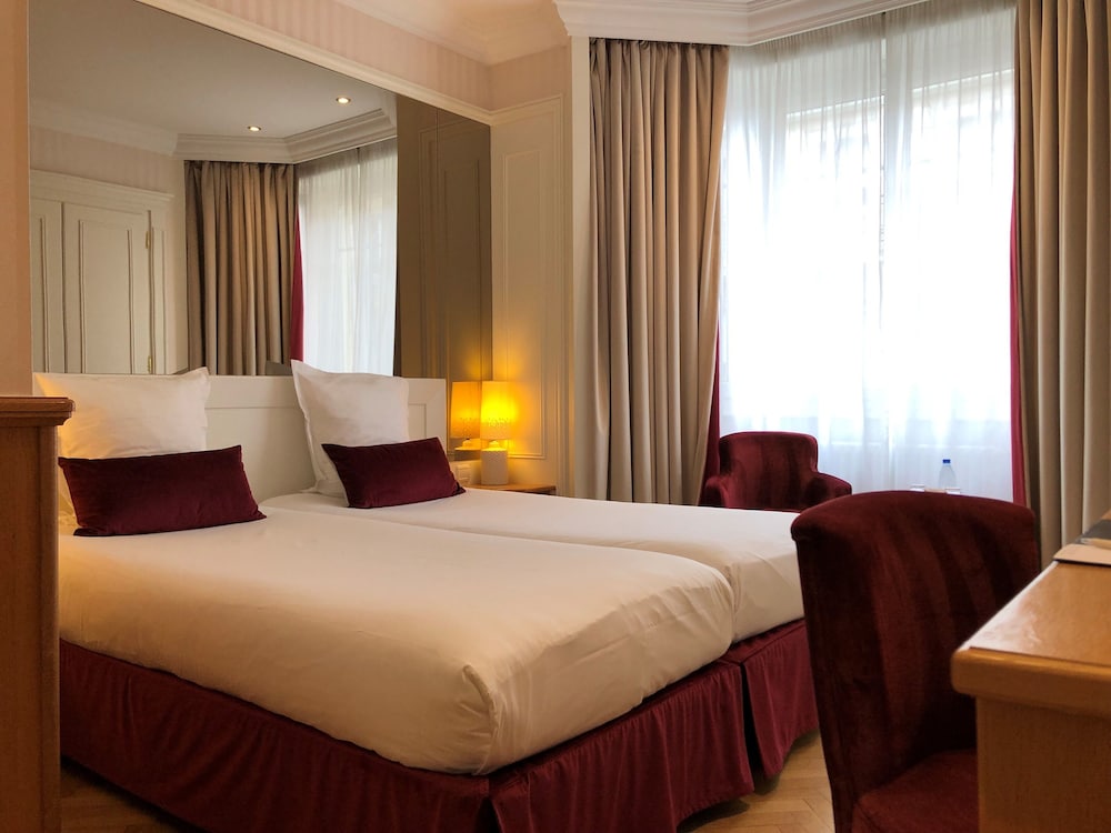 Hotel Royal Lutetia 20/50