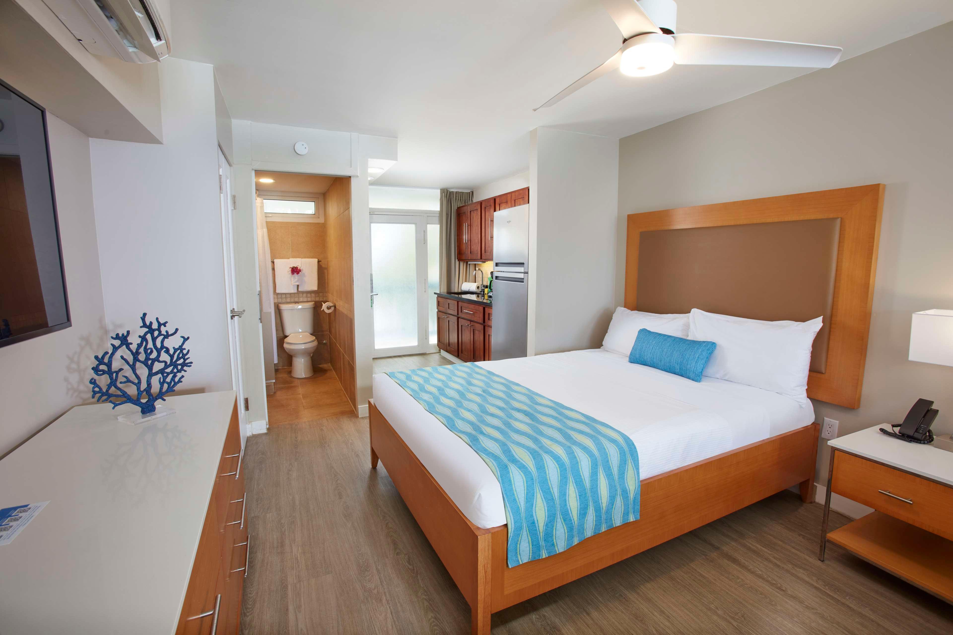 استوديو، Divi Flamingo Beach Resort 2/7