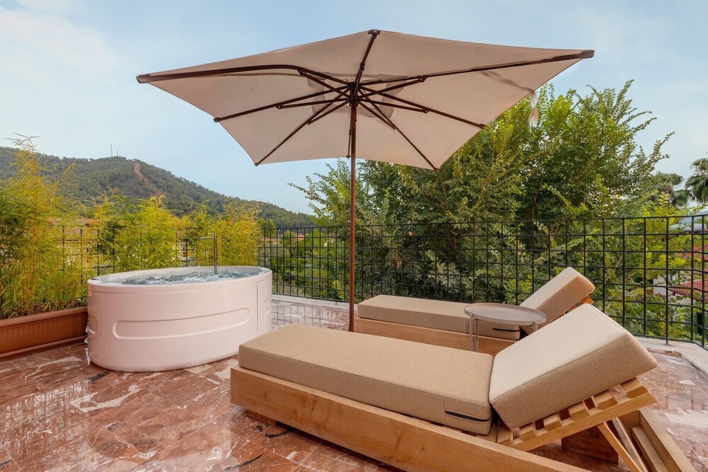 Yonca Anjelika Otel +12 43/50