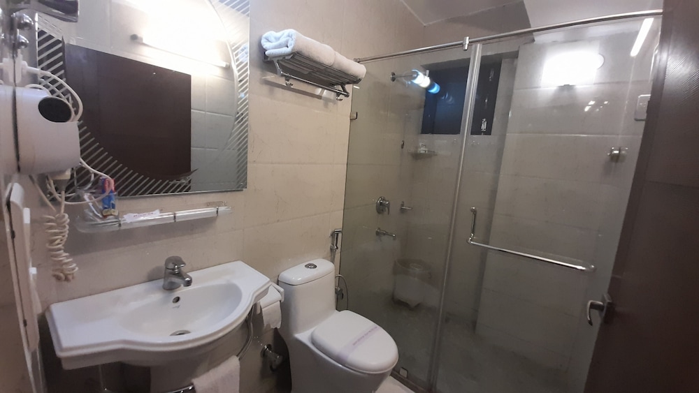 Hotel Kapil 61/66
