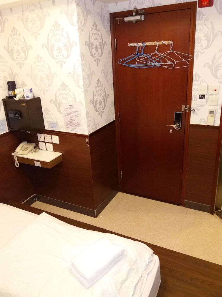 Rai Lei Hotel 2/50