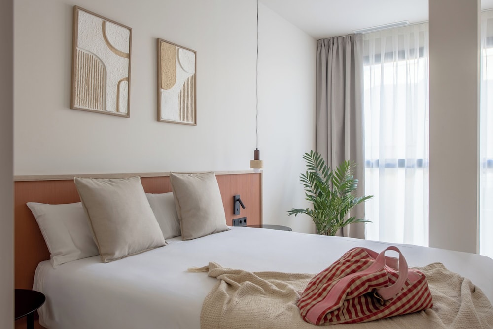 1 Bedroom, Apartment, Double Bed, Sofa