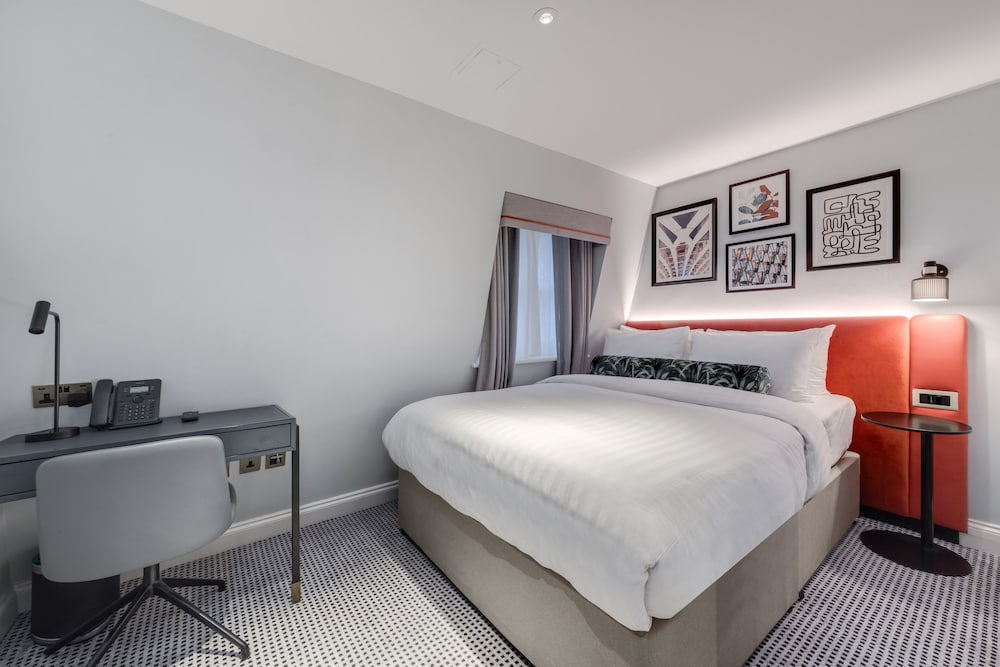 STANDARD, DOUBLE BED, SMALL