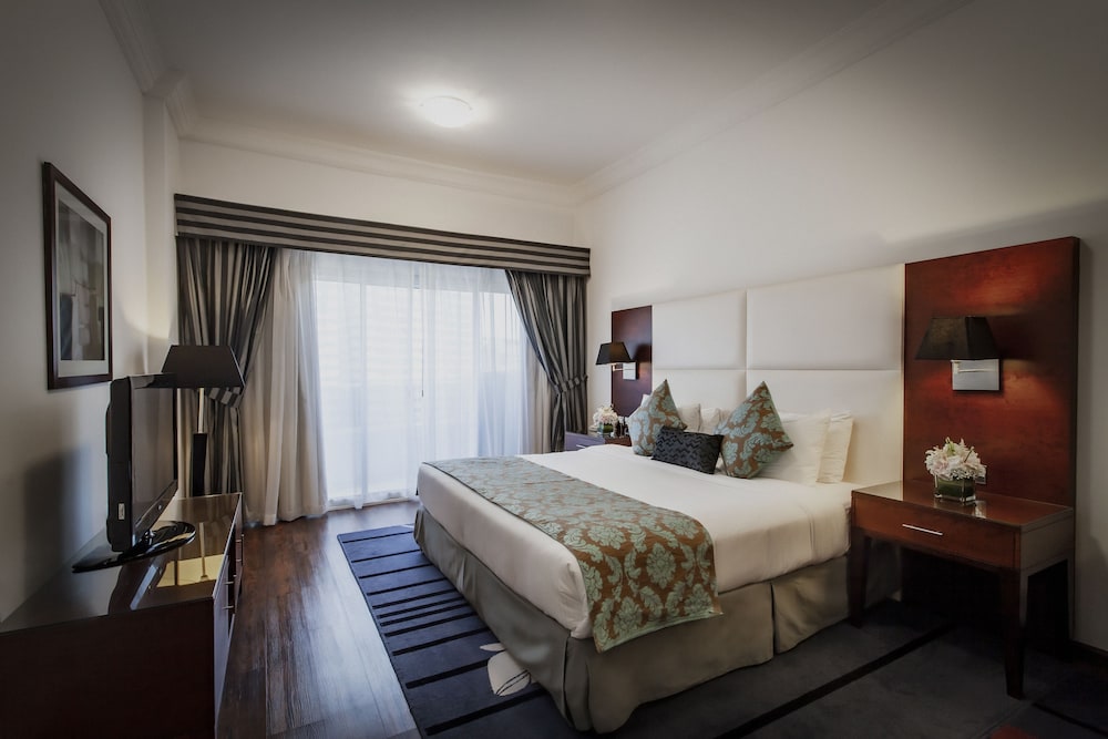 Golden Sands Hotel and Residences 18/71