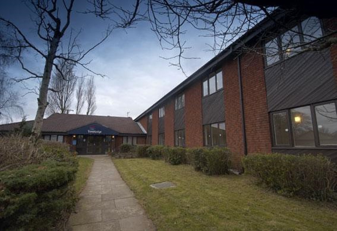 Travelodge Wirral Eastham 18/20
