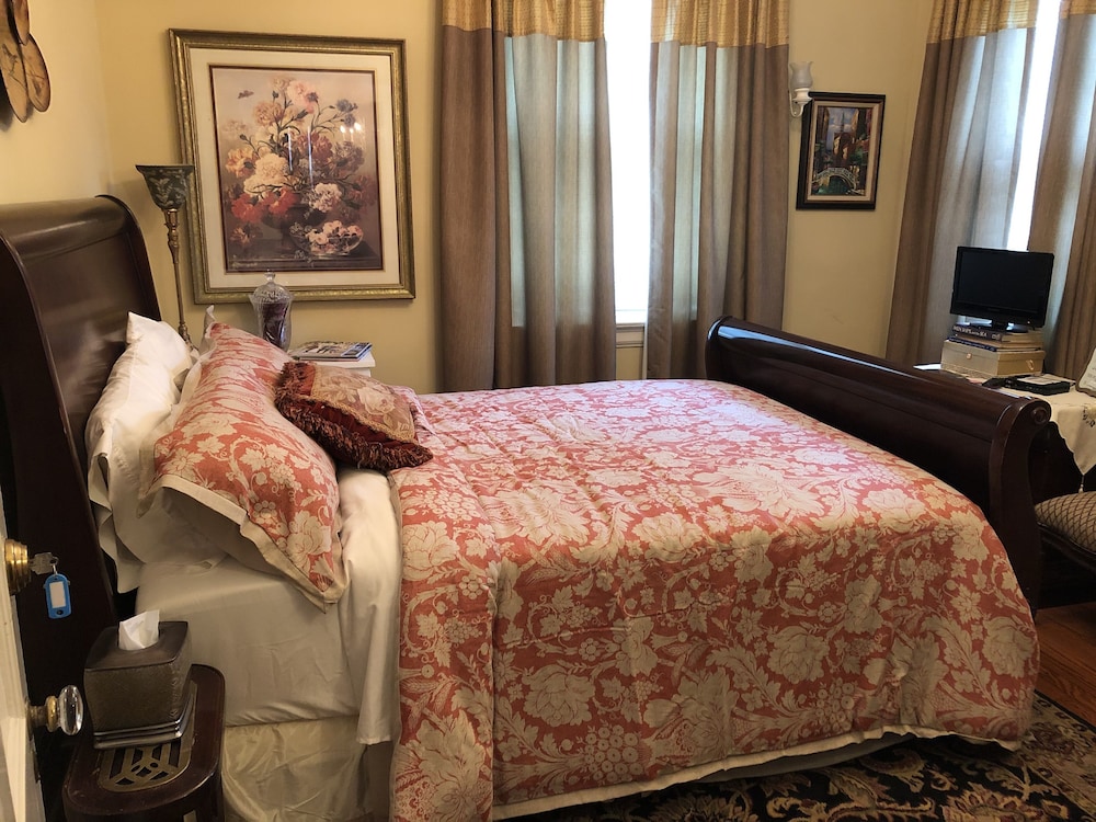 Angie's B&B 13/41