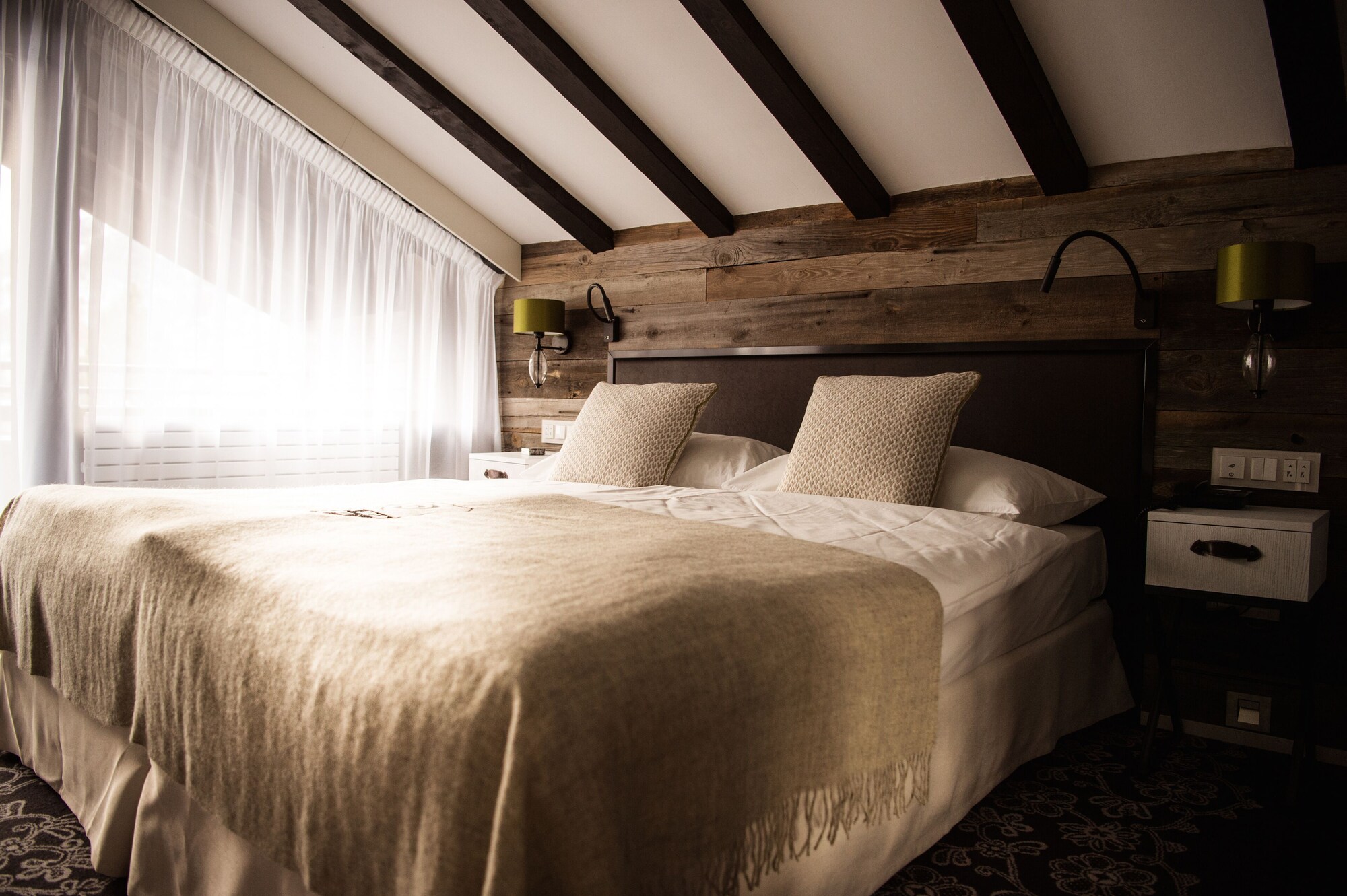 DELUXE, PENTHOUSE, SUITE, MOUNTAIN VIEW