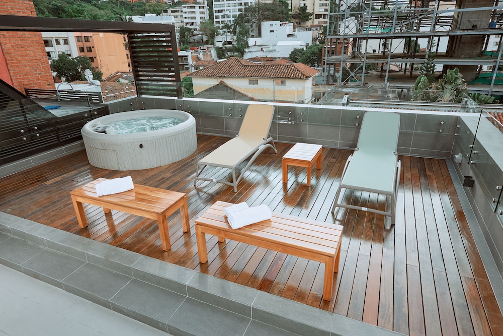 Hotel Ciudad Solar 50/50