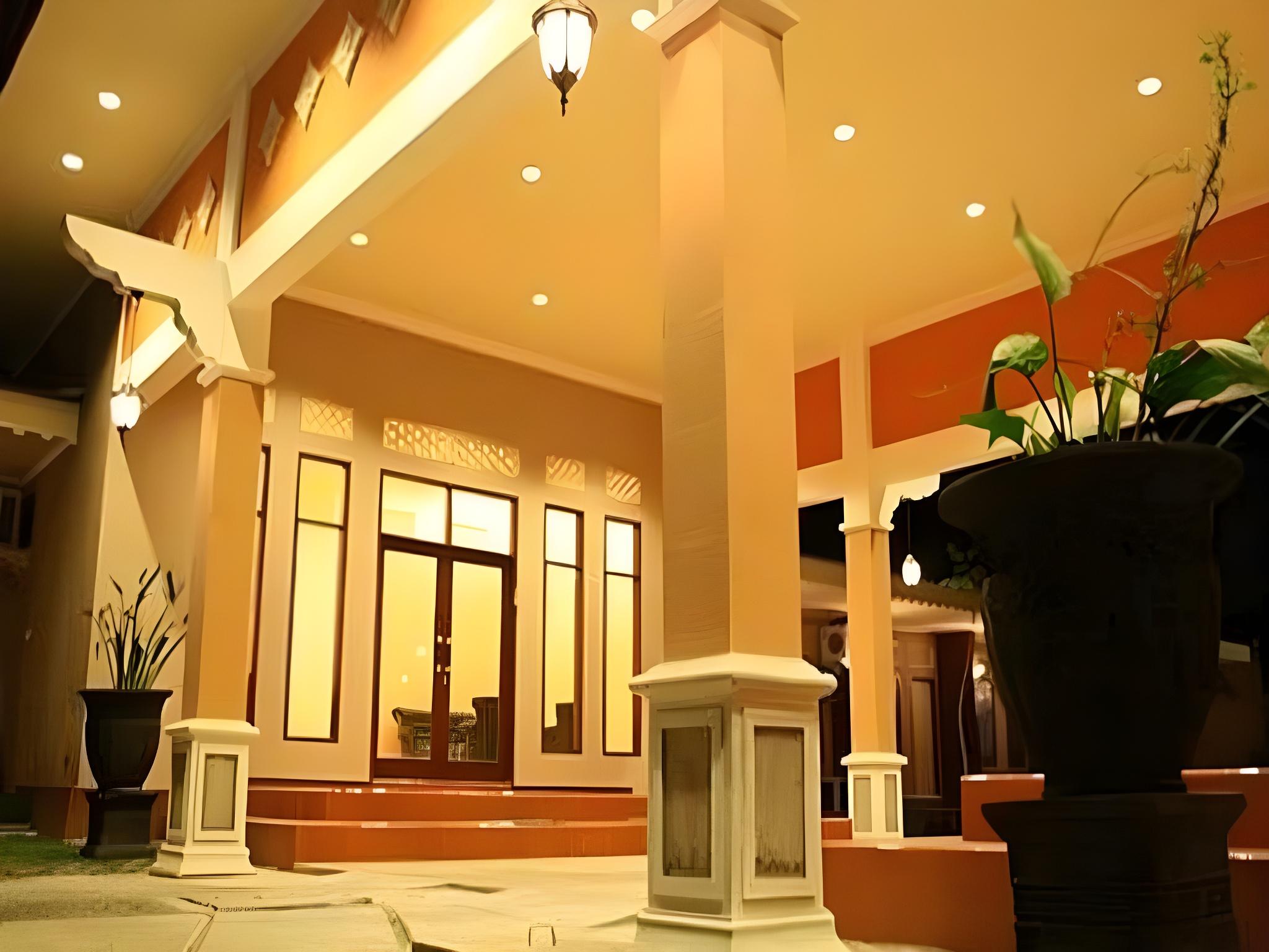 Patria Garden Hotel 10/17