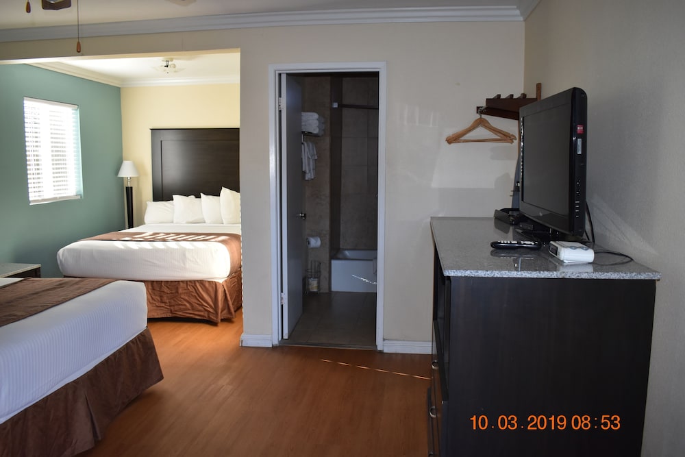 Rockview Inn And Suites 8/54