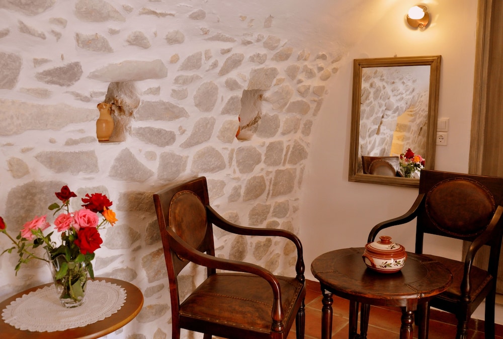 Arapakis Historic Castle 40/50