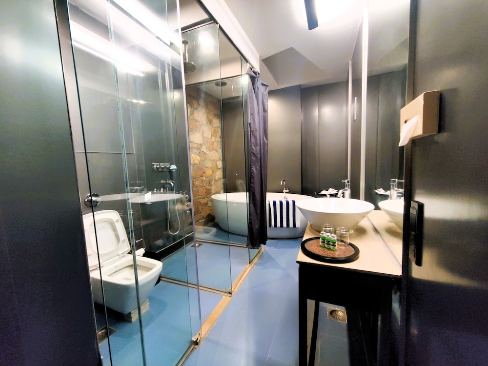 Mana Hotel Ranakpur 25/50