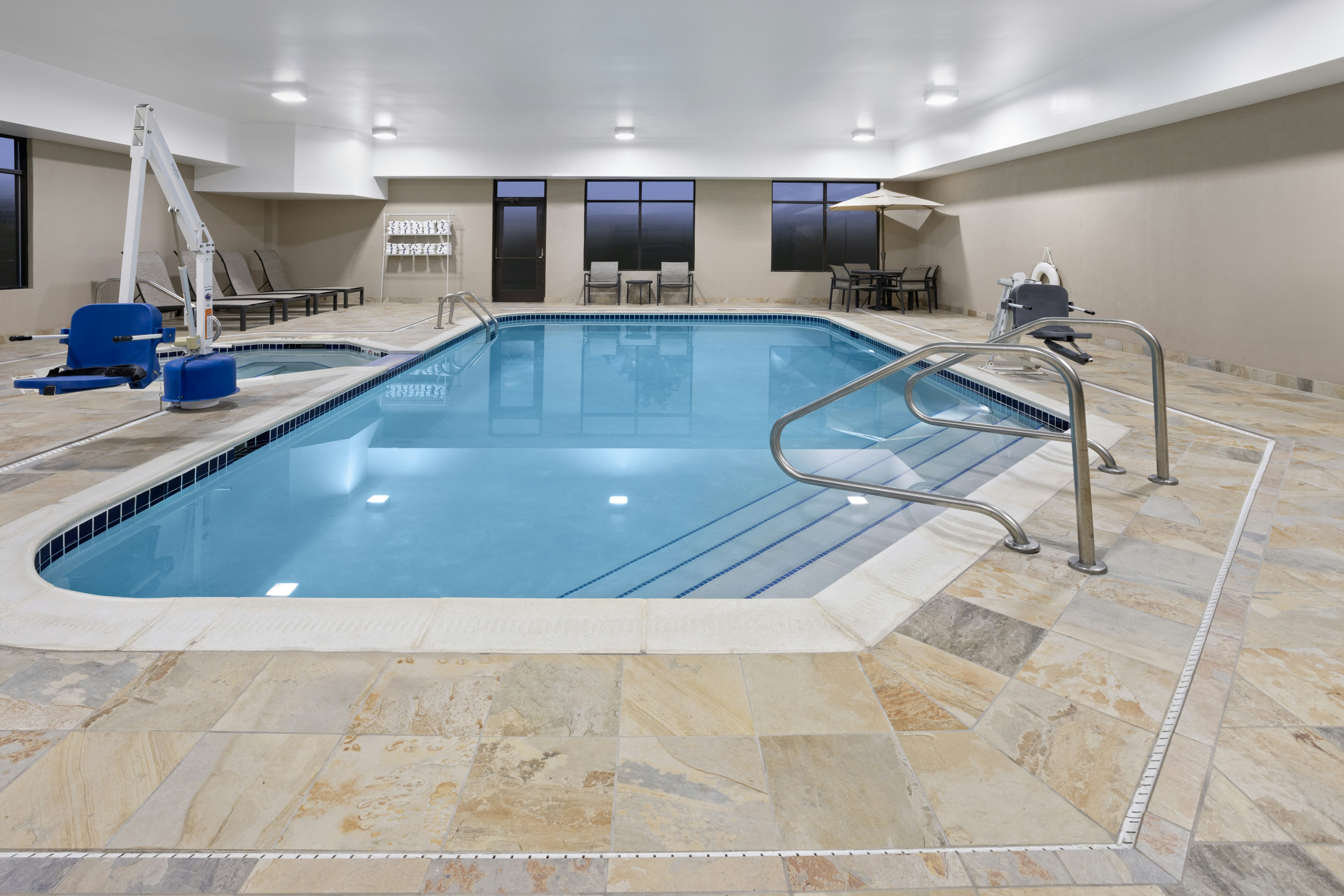 Hampton Inn Cleveland Airport - Tiedeman Road 6/12