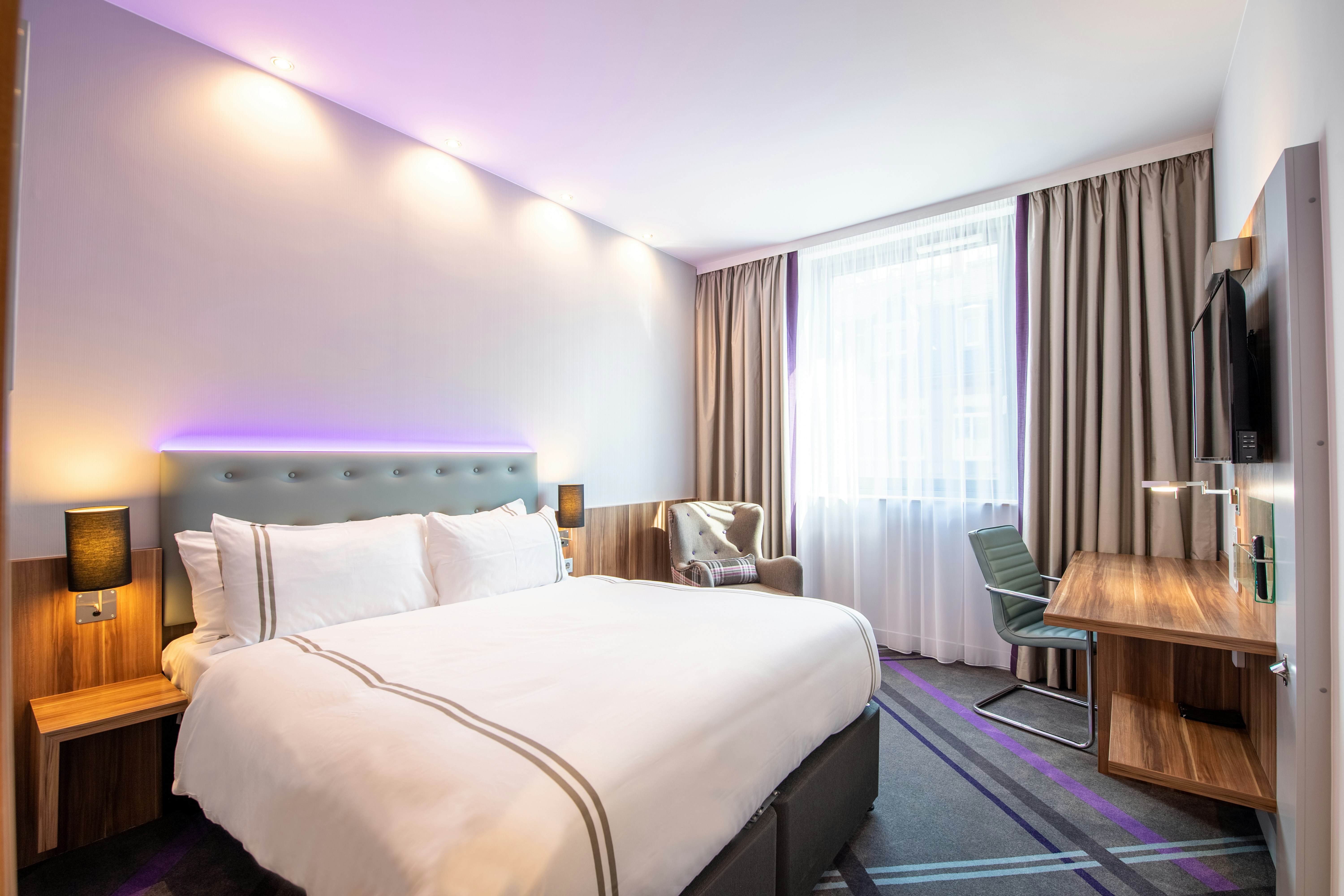 Premier Inn Frankfurt City Centre Hotel 7/22