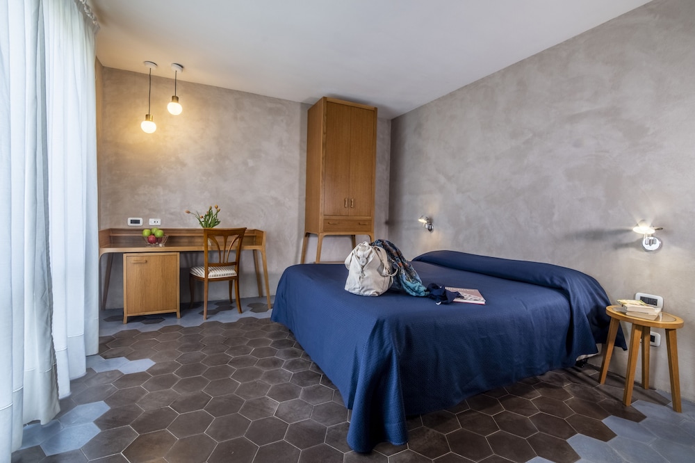 Il Roseto Resort 43/66