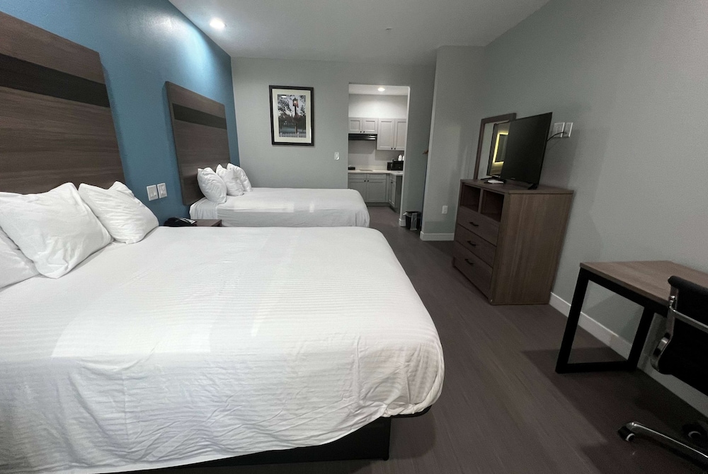 Baymont by Wyndham Freeport Texas 22/50