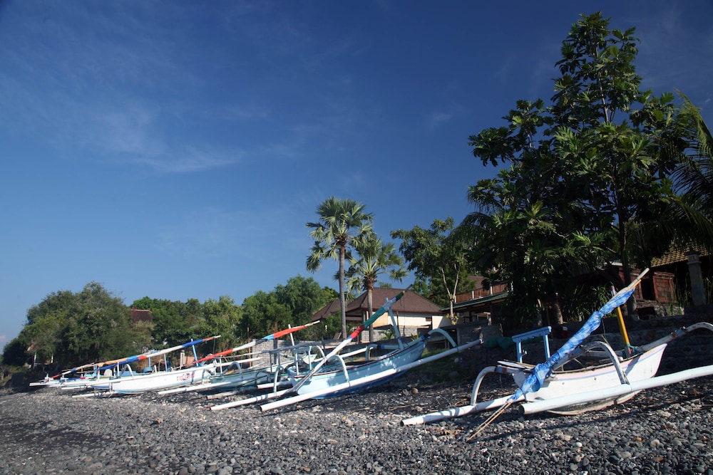 Puri Wirata Dive Resort And Spa 42/46
