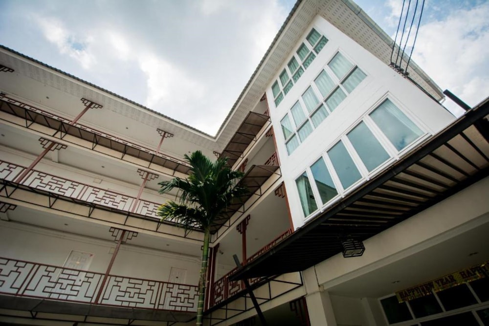 Inn Kham Apartment 1/47