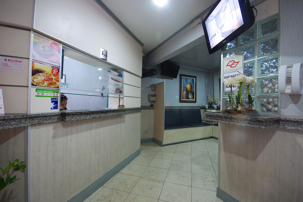Calamares Hotel 2/49