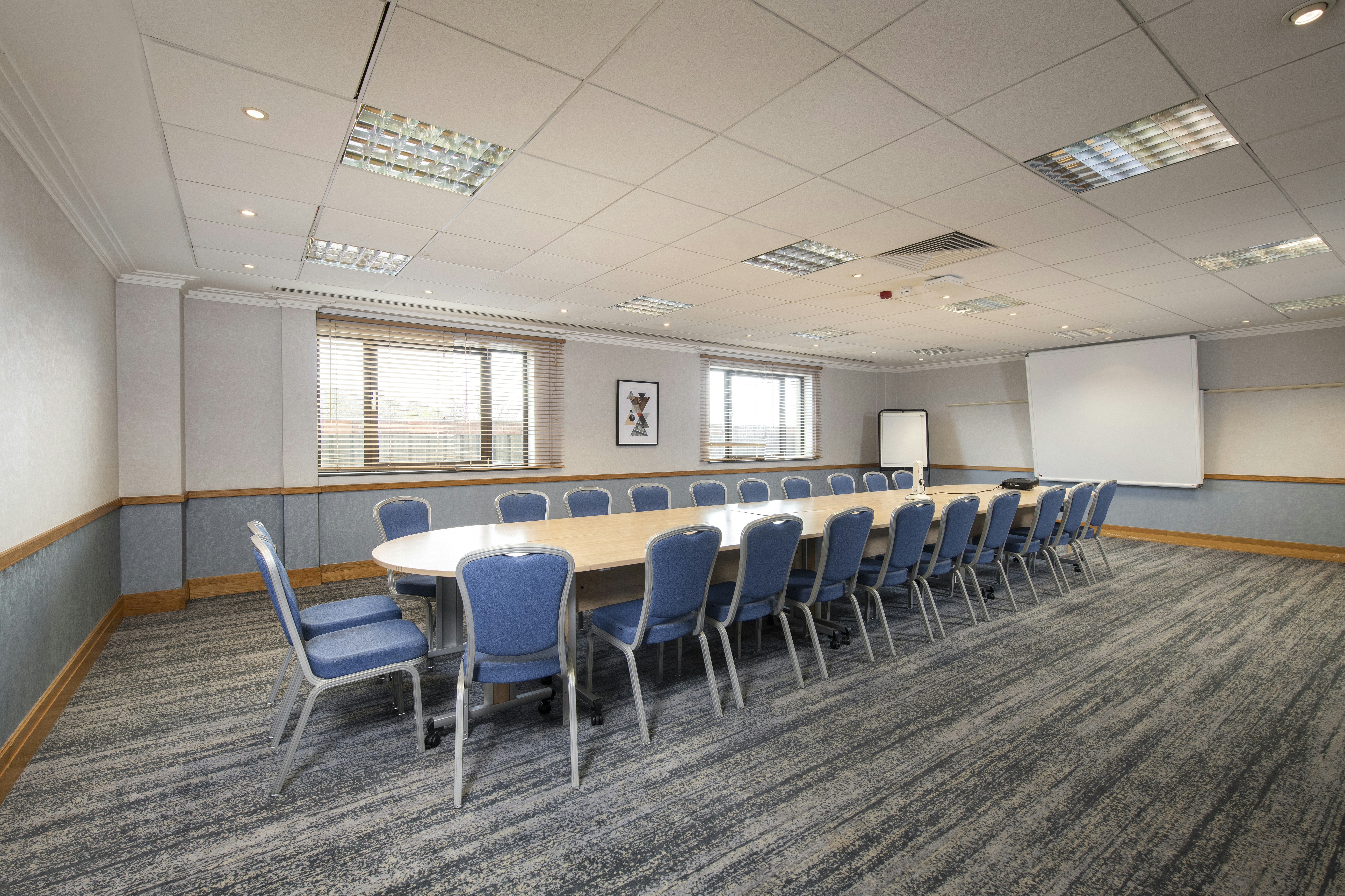 DoubleTree by Hilton Swindon 23/27