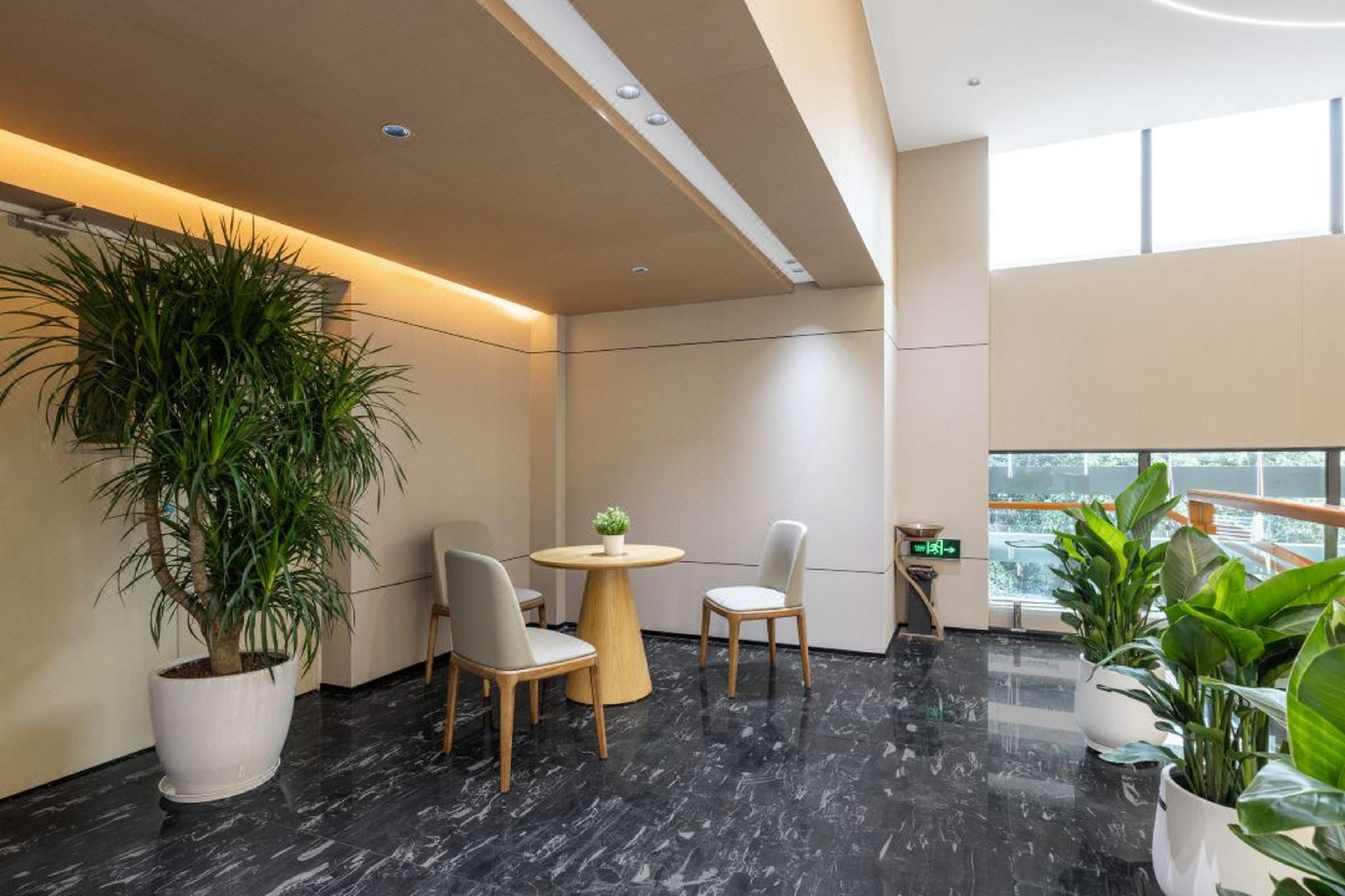 Guangzhou Lingyue Hotel (Canton Fair Transfer Service) 18/28