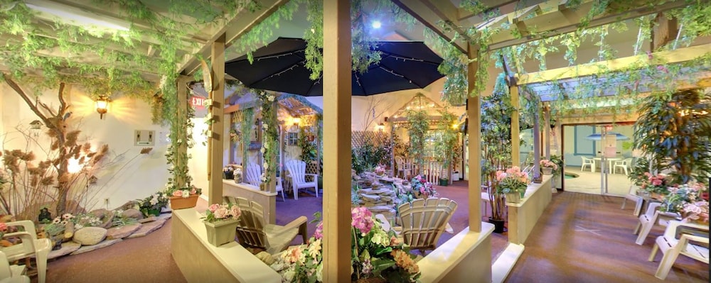 Colonial Resort and Spa 34/70