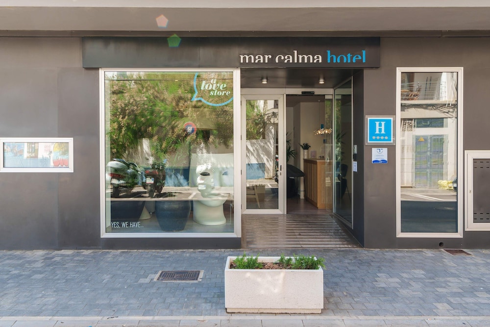 Mar Calma Hotel 12/59