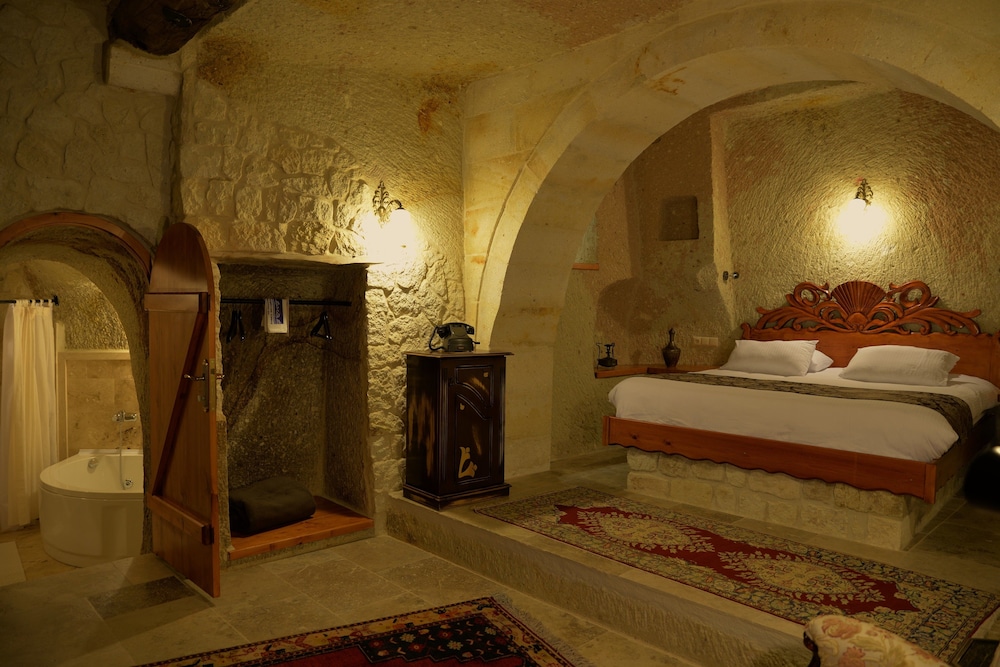 Canyon Cave Hotel 38/69
