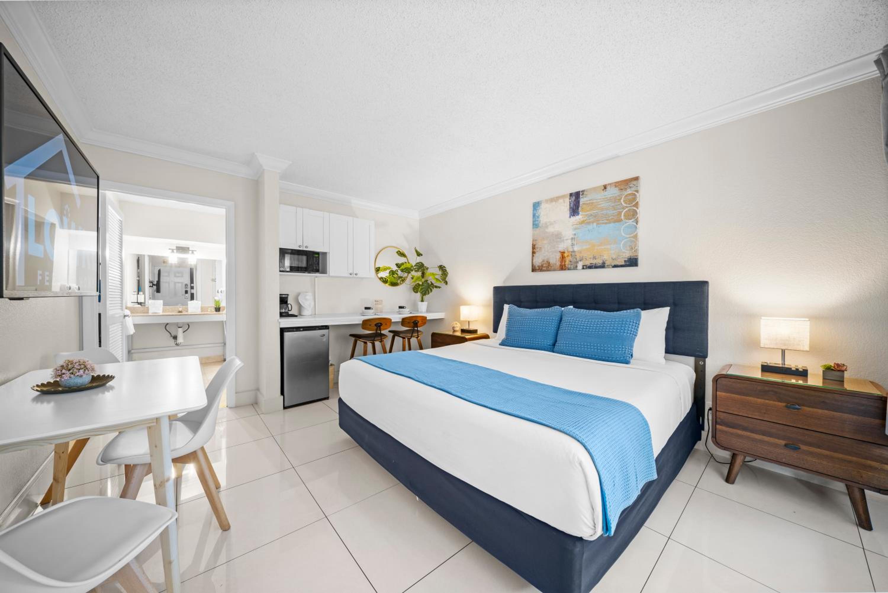 Room, King Bed, Accessible