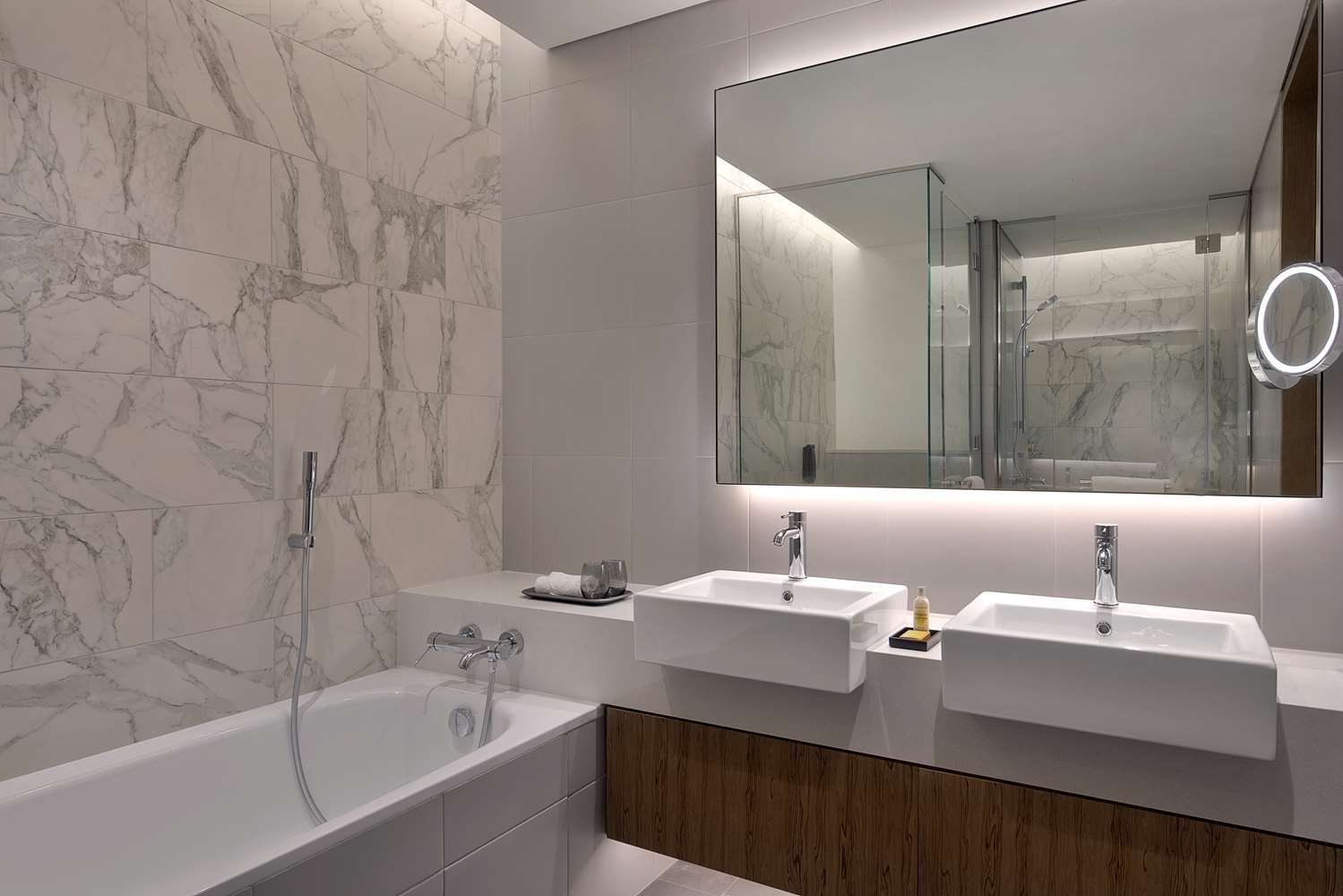 DoubleTree by Hilton Abu Dhabi Yas Island Residences 42/45