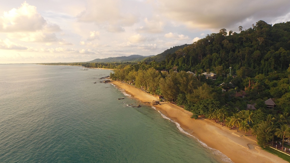Khaolak Wanaburee Resort 70/73
