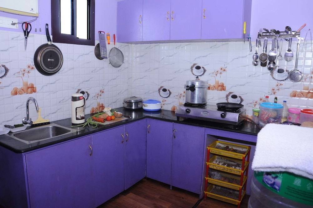 COSY HOUSEBOATS 26/50