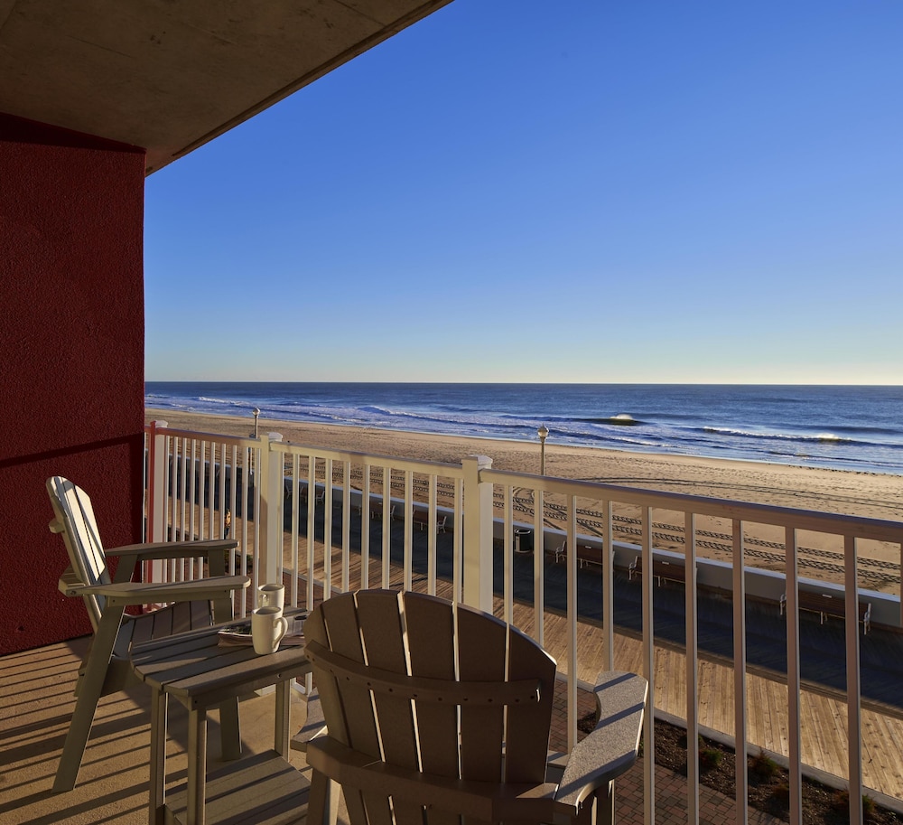 Hyatt Place Ocean City Oceanfront 67/68