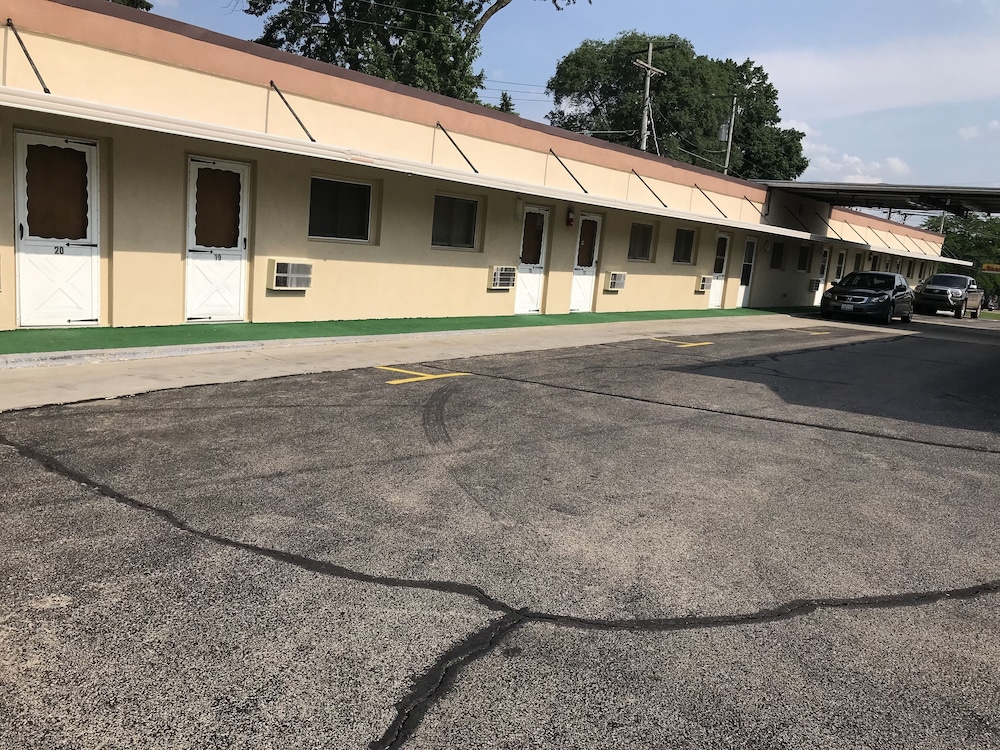 West Motel 26/30