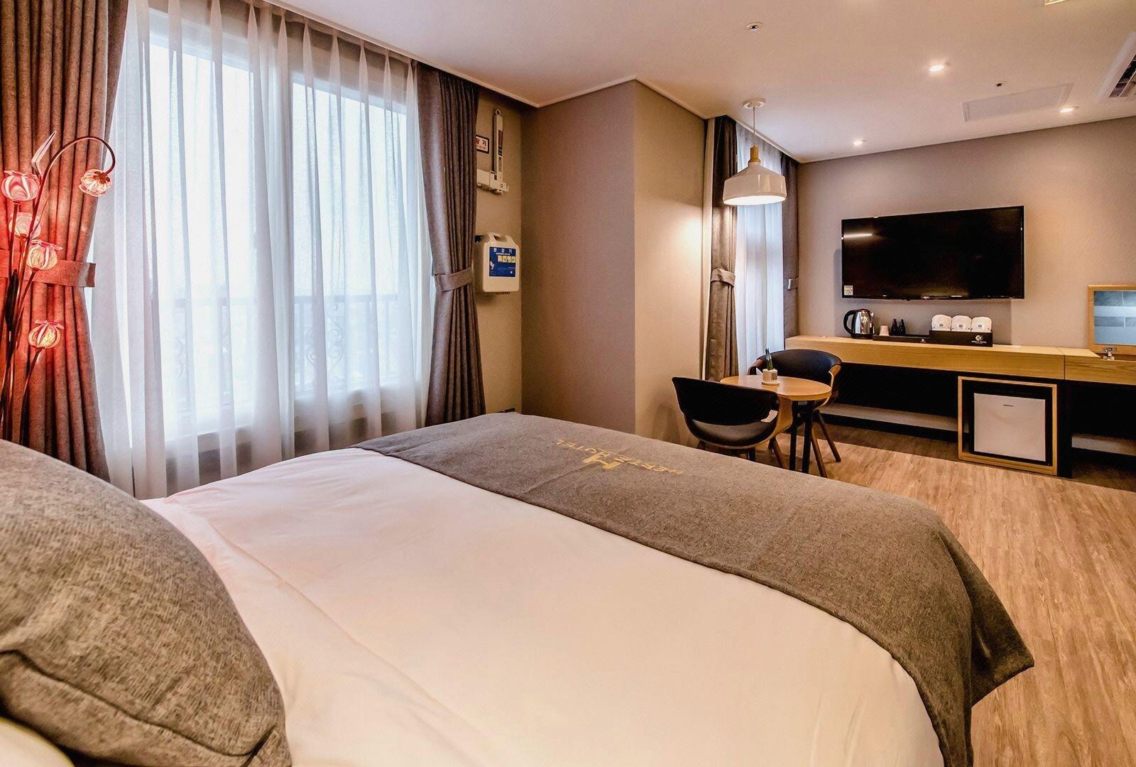 Hertz Hotel 15/48