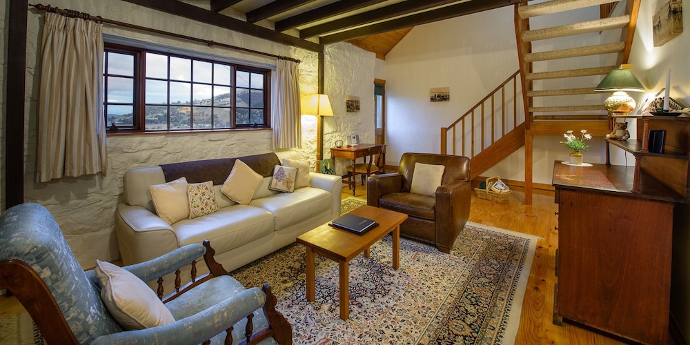 Daisy Bank Cottages 37/62
