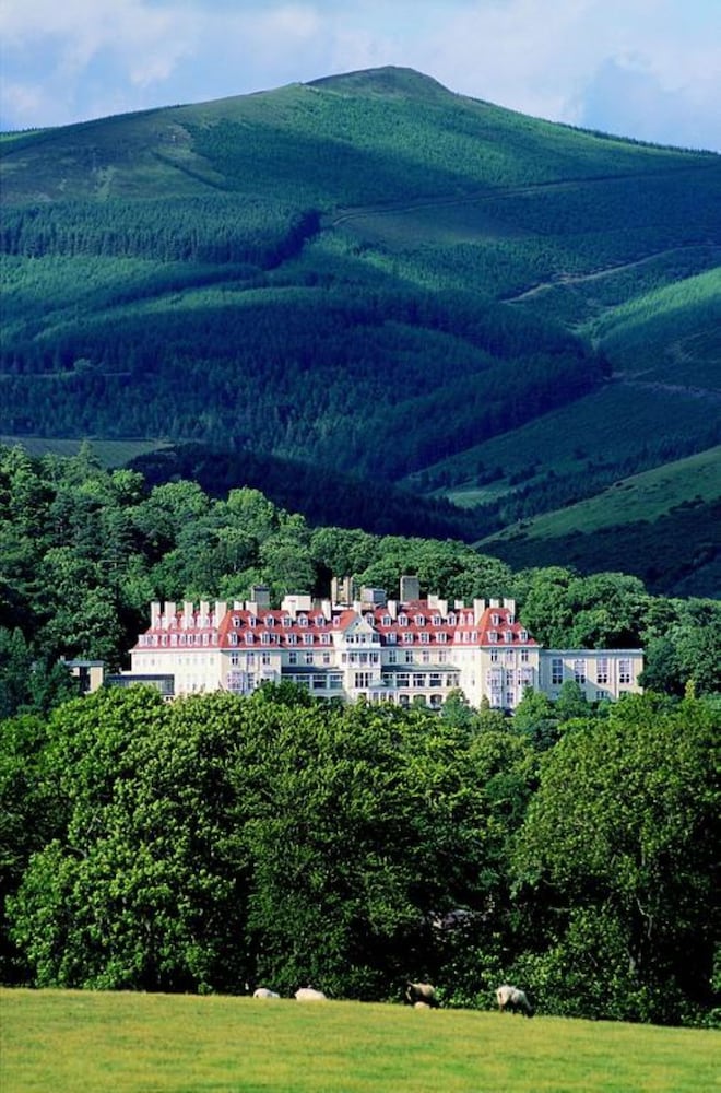Peebles Hydro Hotel 73/74