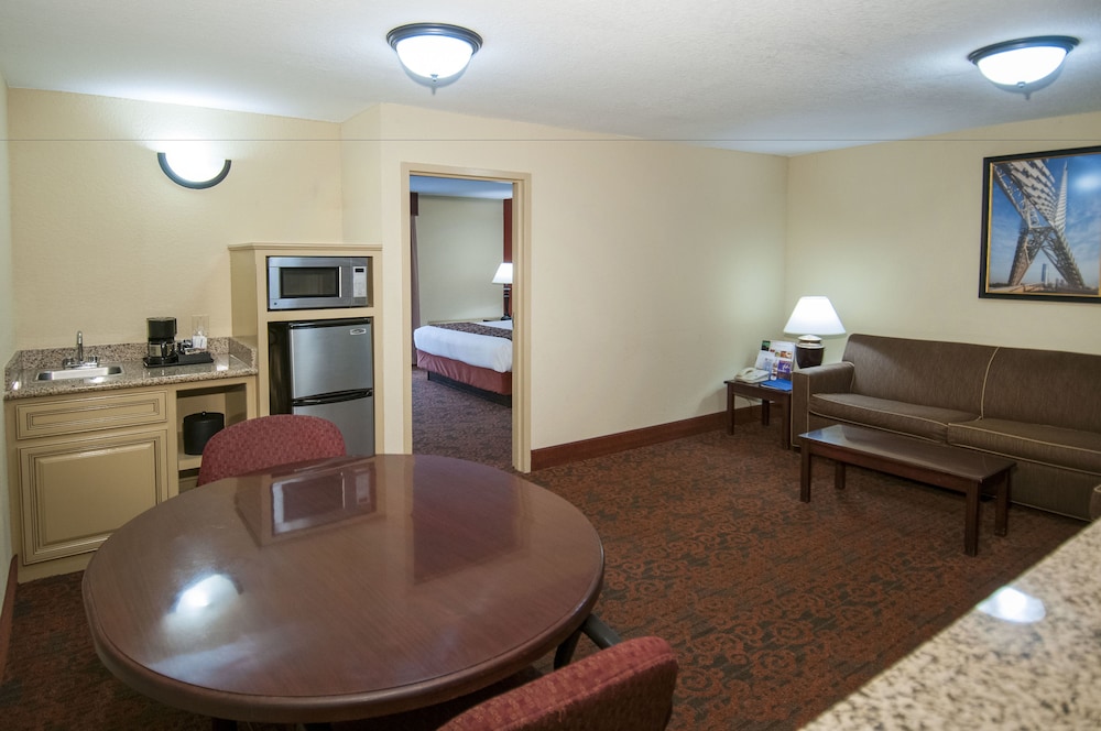 Governors Suites Hotel 25/47