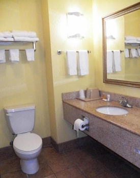 Home Town Inn Ringgold 53/55