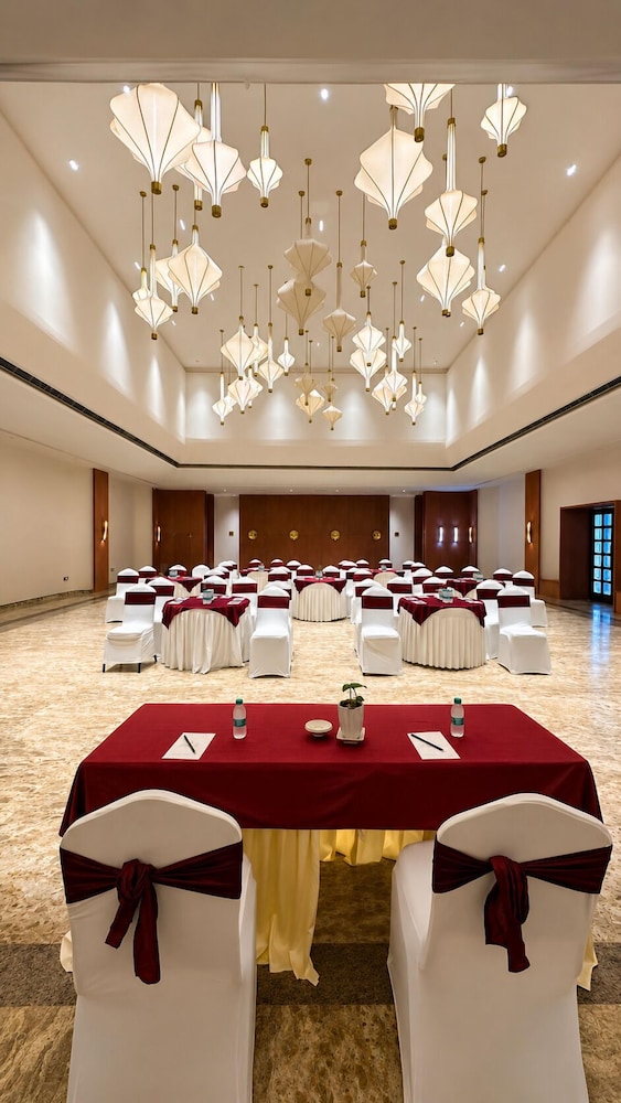 Regenta Resort Vanya Mahal 33/49