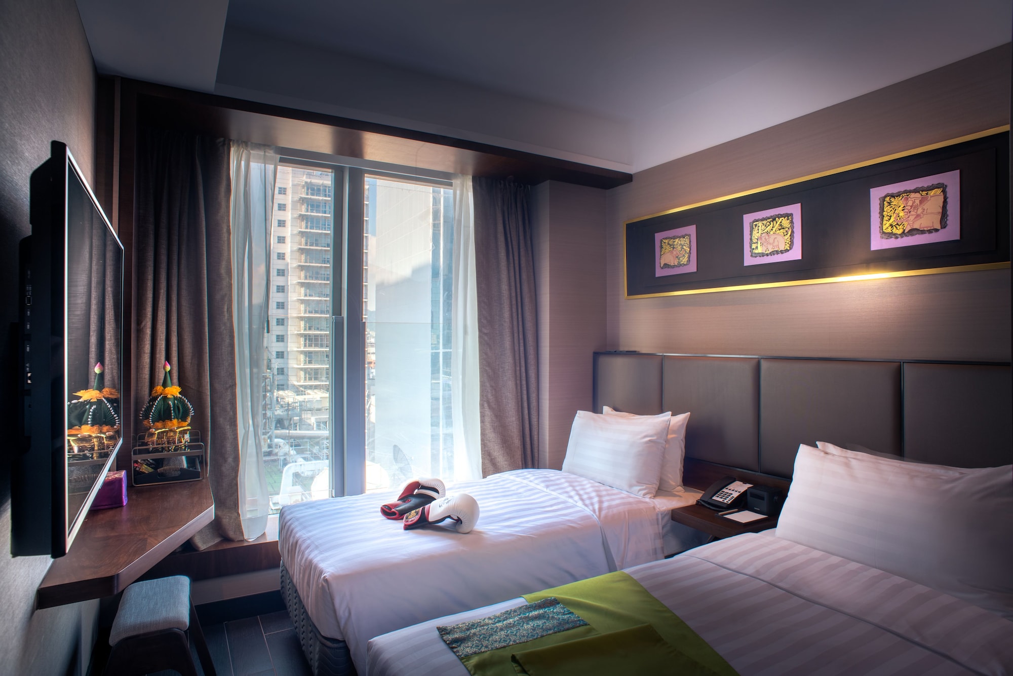 SUPERIOR, TWIN BEDS