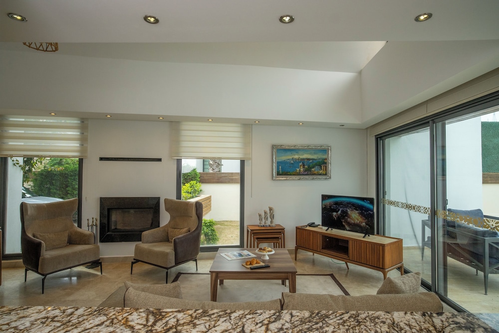 Alya Sierra Bodrum 39/60