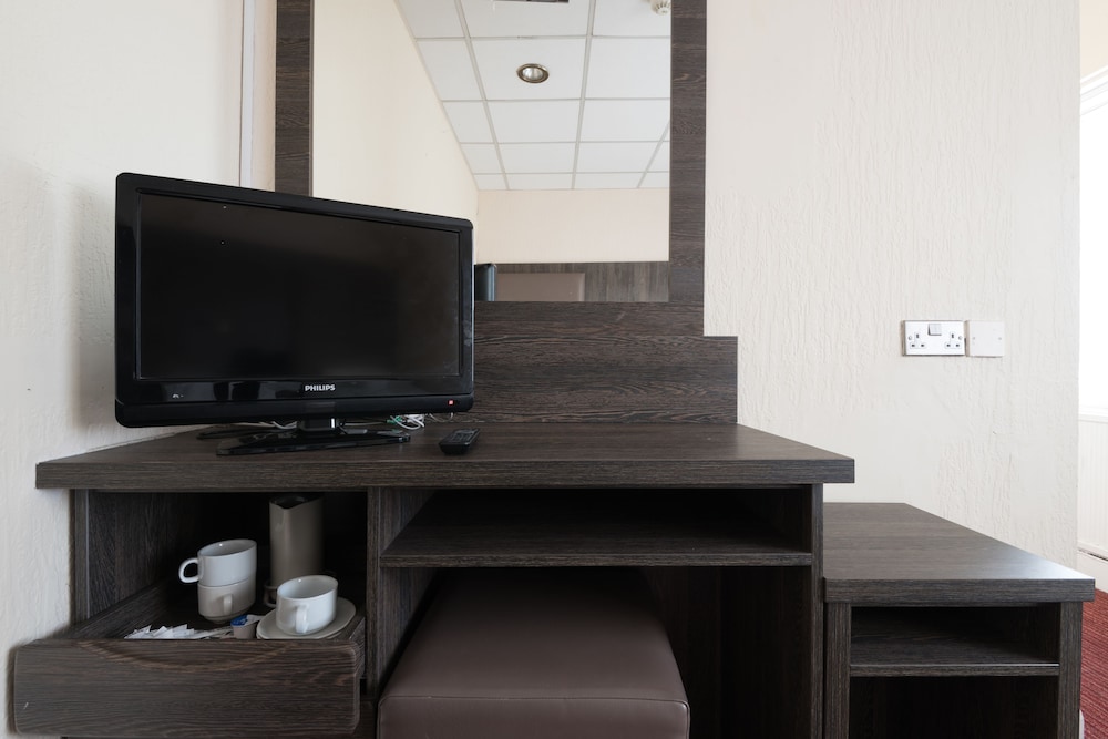 Lily Hotel 40/46